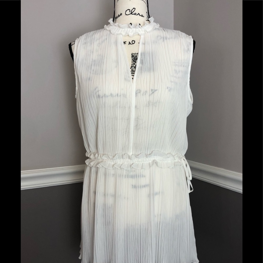 NWT Laundry by Shellie Segal white blouse